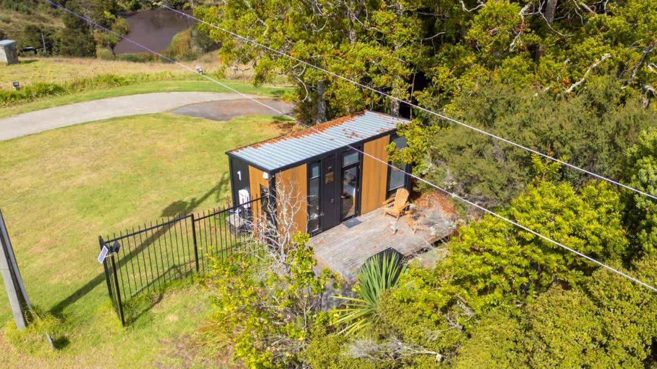 The Kauri Getaway By Tiny Away Villa Waitoki ภายนอก รูปภาพ